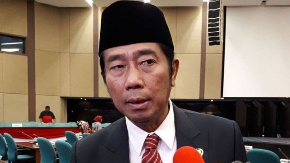 Haji Lulung Pour Le Gouverneur Anies Baswedan: Pendant Ce Temps, Le Temps Et L’énergie Pour Jakarta