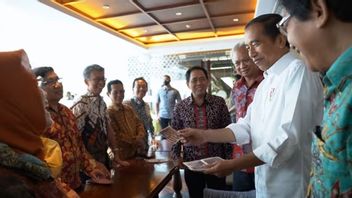 Noise About President Jokowi's Fake Diploma Issue