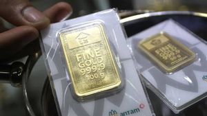 Harga Emas Antam Turun Rp13.000 Jelang Akhir Pekan, Cek Daftarnya di Sini