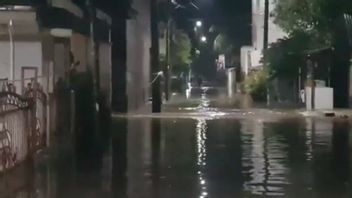 Sunter River Déborde Inondations Cipinang Housing Complex Kampung Melayu East Jakarta