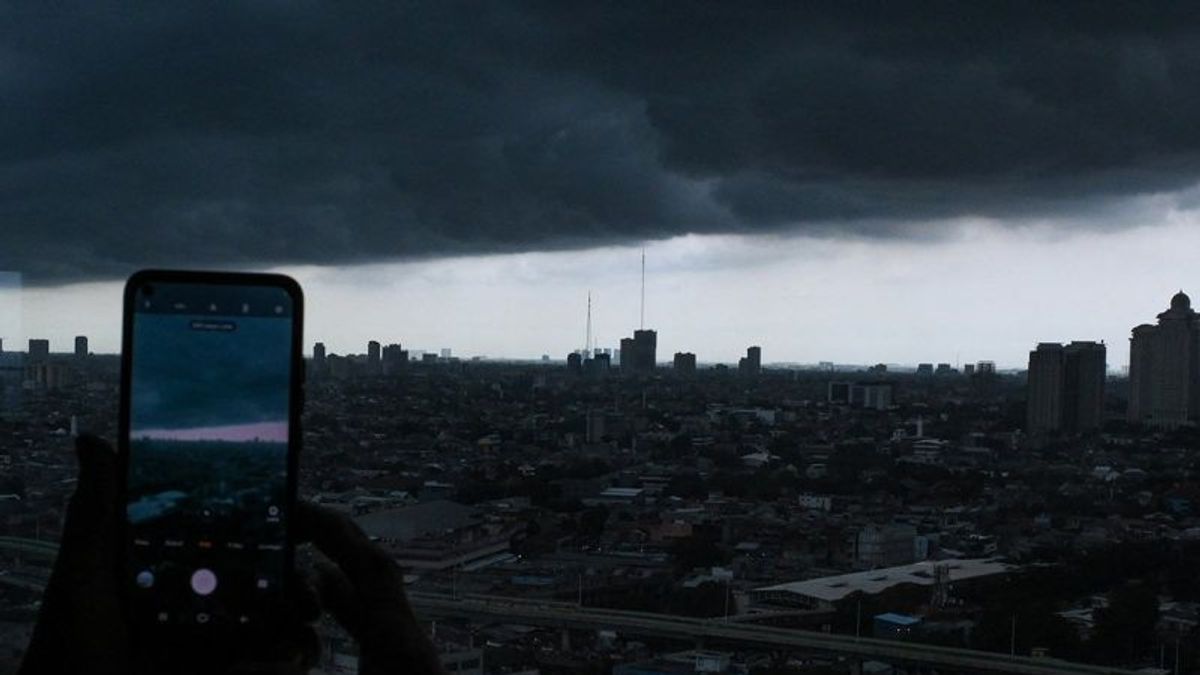 La majorité des grandes villes d’Indonésie seront déchirées de pluie avec une intensité légère, Jakarta Berawan