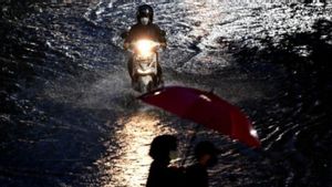 H-1 Natal 2022, BMKG Perkirakan Jabar, Jakarta Hingga Bali Diguyur Hujan Hari Ini