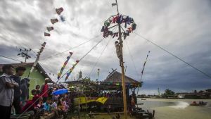 Pemkab Gelontorkan Anggaran Rp1 Miliar untuk HUT RI ke-77 di Yahukimo Papua, Termasuk Pembiayaan Lomba Panjat Pinang 