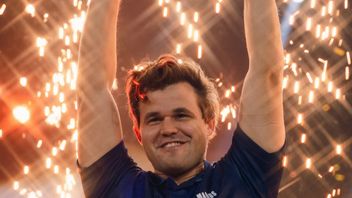 Magnus Carlsen Makes History To Be The Champion Of The First Esport Chess World Cup