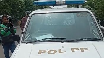 Kronologis Mobil Dinas Satpol PP Tabrak Sopir Ojol hingga Terlempar dari Flyover dan Tewas