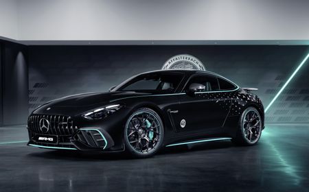 Mercedes-AMG Perkenalkan GT 63 Pro 4Matic+ dengan Corak Khas Tim Balap F1, Hanya Diproduksi 200 Unit