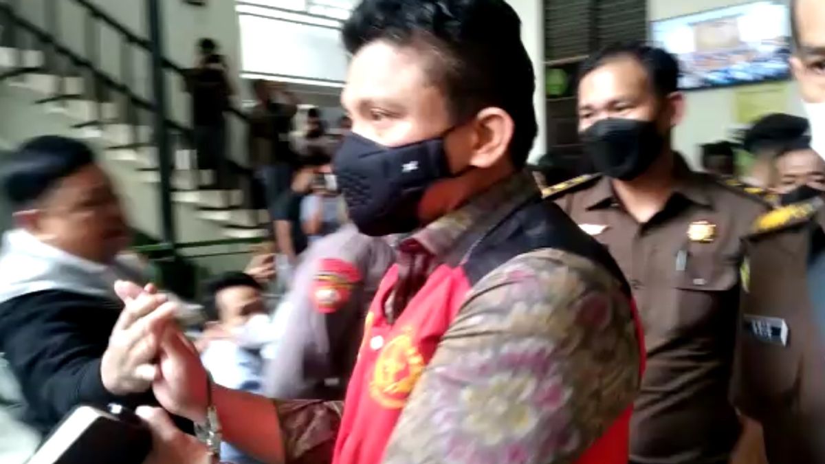 The Man Who Is Salami Ferdy Sambo At The South Jakarta District Court Turns Out To Be An Old Friend
