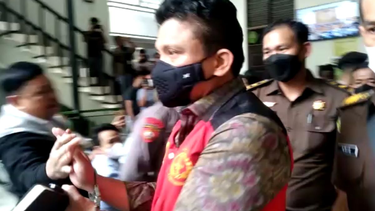 Pria yang Salami Ferdy Sambo di PN Jaksel Ternyata Teman Lama