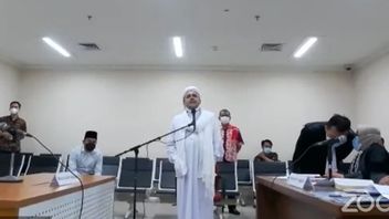 Rizieq Shihab Talks To The Judge: I'm Not <i>Ridho</i>, If You Want To Be Fair Please Listen