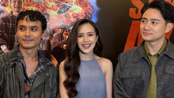 Beby Tsabina Koprol Berulang Kali di Film “<i>Si Paling Aktor</i>”