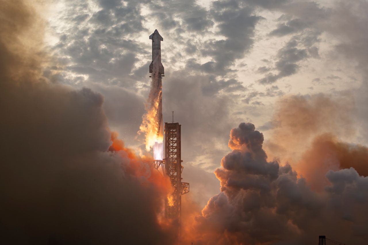 Elon Musk reste optimiste malgré la perte d’un événement en orbite
