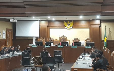 'Pengondisi' Hasbi Hasan Divonis Lima Tahun Penjara di Kasus Suap Pengurusan Perkara MA   