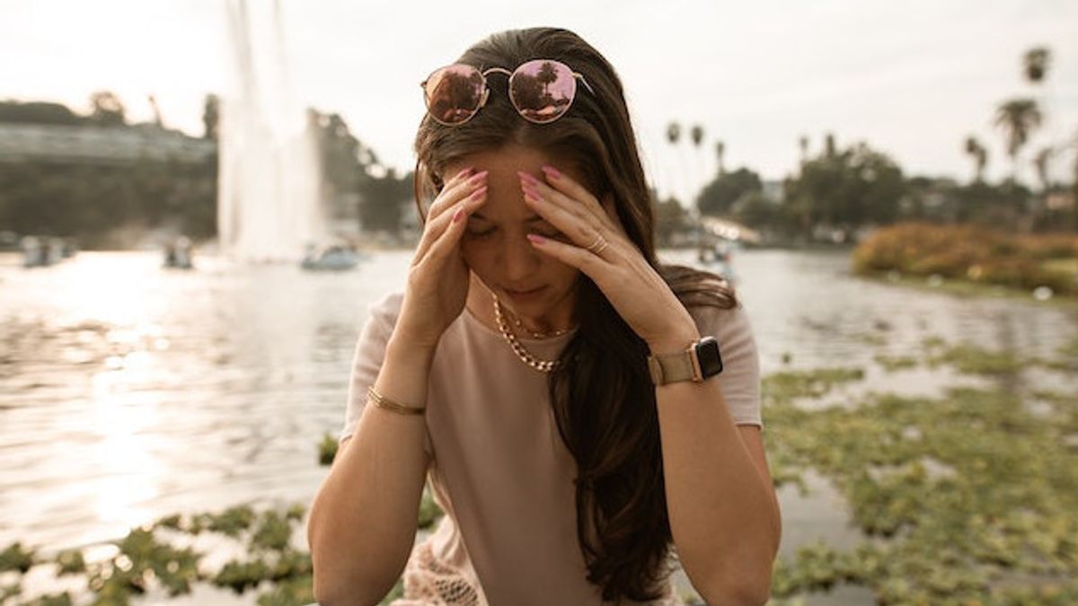 6 Tips Easy To Calm Yourself When Feeling Nervous