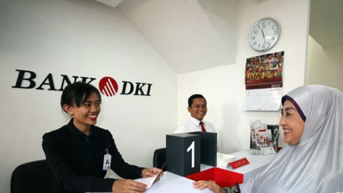 لذا فإن بنك DKI Makin هو الوحيد الذي دخل أفضل بنك فوربس في العالم ، وهو بنك DKI Makin للخدمات المصرفية الرقمية