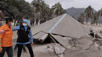 East Java Governor, Khofifah Indar Parawansa, Based In Lumajang, Oversees The Handling Of Semeru Disaster