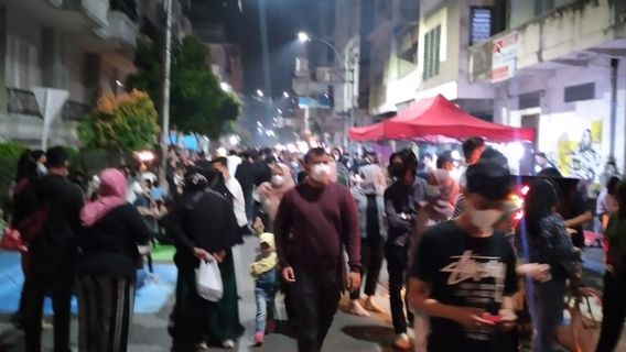 Medan Kembali ke Zona Merah COVID-19, Pak Bobby Nasution Coba Tengok Kesawan City Walk Penuh Kerumunan