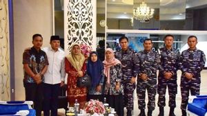 Presiden Prabowo Santuni Keluarga Prajurit yang Gugur Jelang HUT TNI