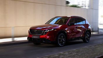 マツダはGIIASで日本風ブースコンセプトを発表する新SUVを発売