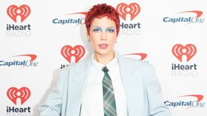 Halsey admet avoir reçu des mauvais traitements de la part d’un artiste musical