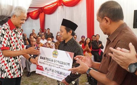 Bantuan ke Politeknik Gusdurian, Ganjar: Ini Gotong Royong Wujudkan Pendidikan yang Baik