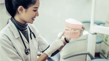 Mengetahui Alasan Mengapa Biaya Perawatan di Klinik Gigi Mahal Agar Tidak Kaget Saat Tagihan Datang