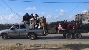 Israeli Fighter Jets Attack Palestinian Red Crescent Building