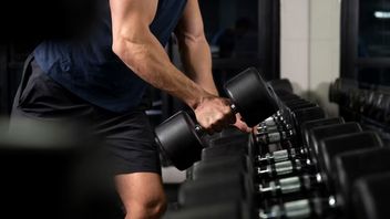 Repetisi Angkat Beban yang Ideal dan Tips Membentuk Otot secara Maksimal
