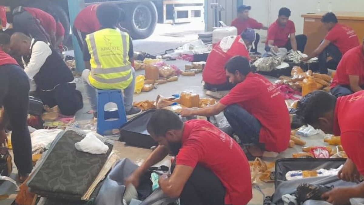 Jemaah Calon Haji Diingatkan Tak Bawa Obat Tanpa Resep dan Rokok Berlebihan