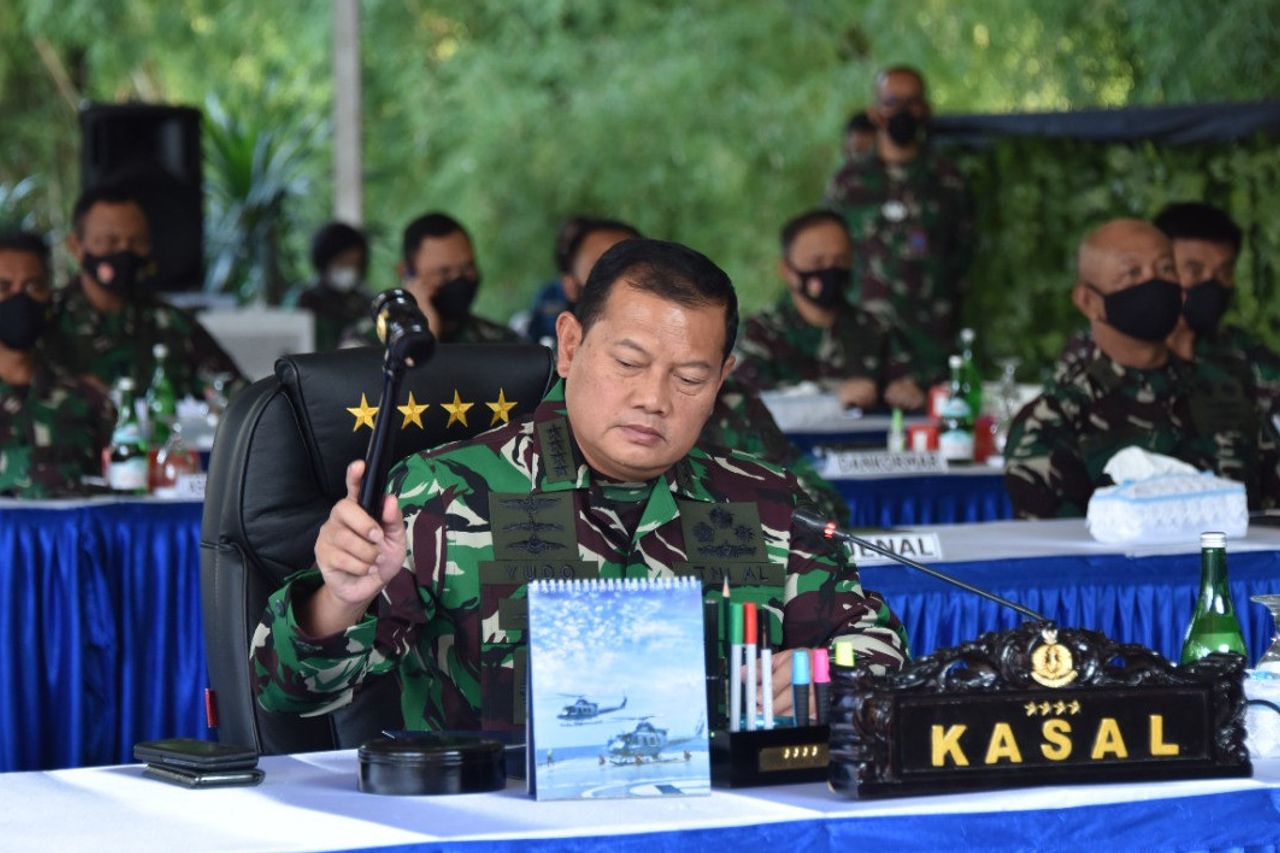 アルマダ・ジャヤ、海軍戦闘準備を訓練、KSALユド・マルゴノのメッセージ