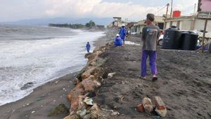 Cuaca Ekstrem Mengintai, BPBD Mataram Ingatkan Nelayan di Pesisir Waspada 