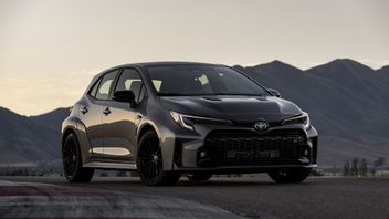 GR Corolla Becomes A Toyota Car With The Best-Selling Manual Transmission In The US