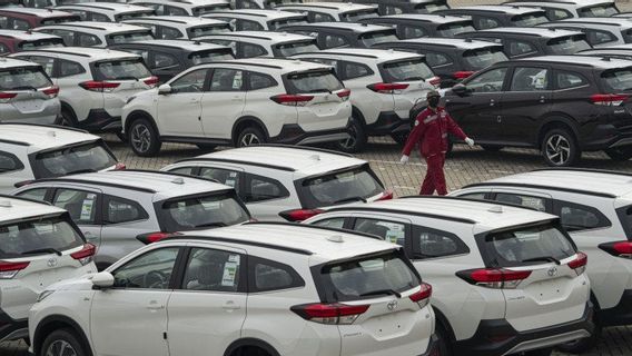 Sri Mulyani Dit PPnBM Incitations Pour Les Véhicules Automobiles Stimuler Les Ventes De Voitures 72 Pour Cent