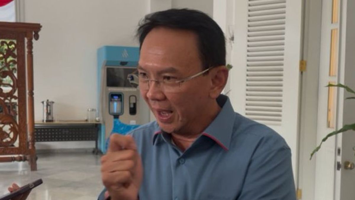 Aujourd'hui, Ahok et Jonan ont été convoqués comme témoins dans une affaire de corruption pétrolière