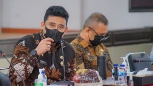 Perintah Bobby Nasution ke Dinas PU Medan: Kerahkan Personel Bersihkan Drainase 6.825 Meter Tiap Hari
