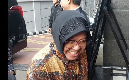 Tiba di Istana Jakarta, Risma Pamit Jokowi Berhenti Jadi Mensos