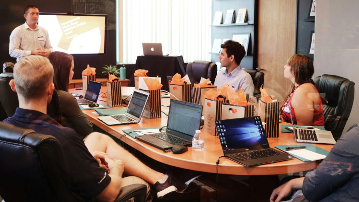 Marketing Supervisor Adalah: Tugas dan Gajinya