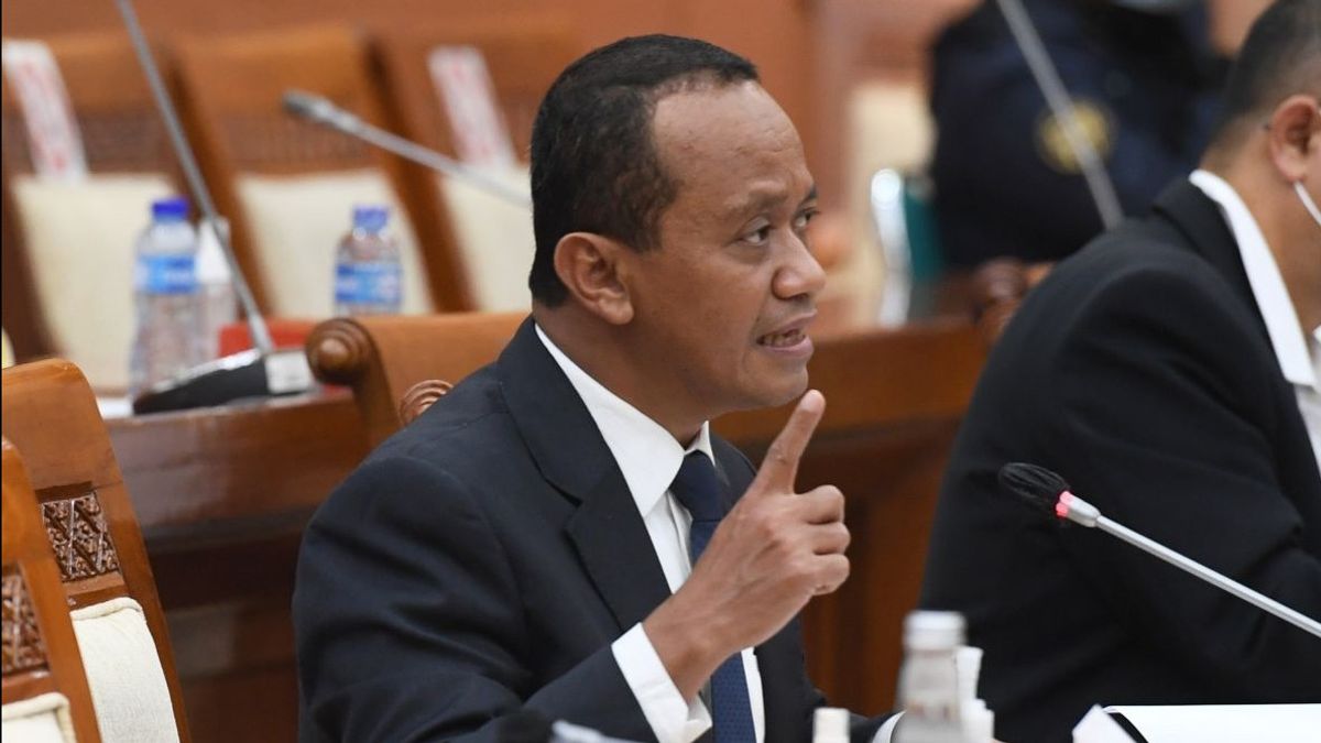 Pursuing Target 100 GW From PLTS, Bahlil Meets PV Solar Company