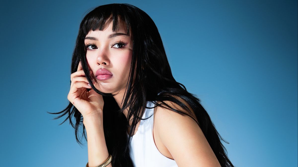 夏奇拉·贾斯敏(Shakira Jasmine)通过“某人的房间”来庆祝爱情