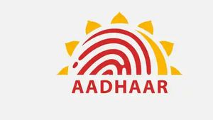 India Batal Wajibkan Apple Pasang Aplikasi Aadhaar di iPhone