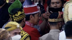 Kali ini Baju Adat Buton Sultra yang Dipilih Presiden Jokowi untuk Upacara Detik-detik Kemerdekaan di Istana