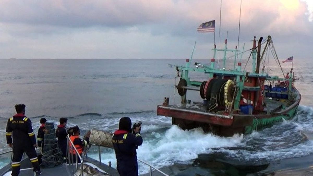 Pengeboman Ikan di Lautan Biak Papua Ditangkap KKP, Barang Buktinya Bom Rakitan