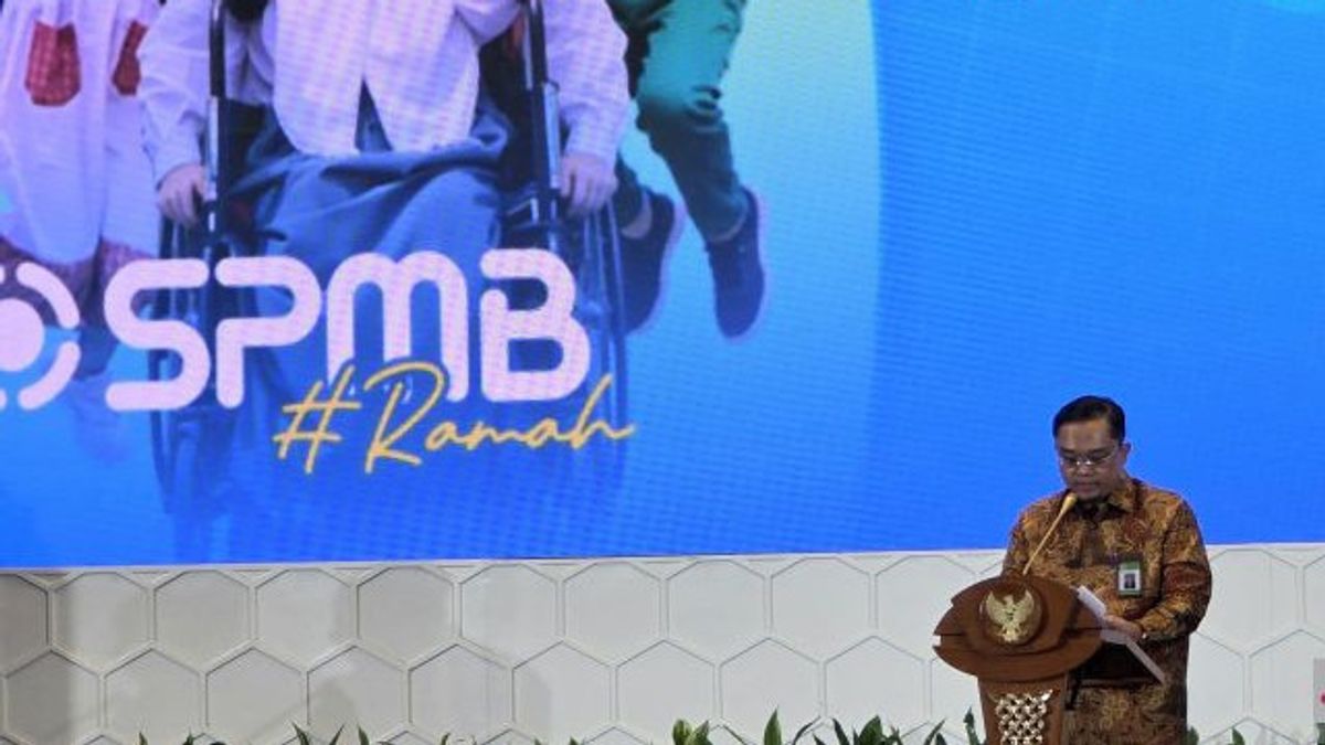 لم يتخلف أي طفل، وزارة التعليم والتدريب والتأهيل تضمن أن جميع المتقدمين لبرنامج SPMB يتم استيعابهم