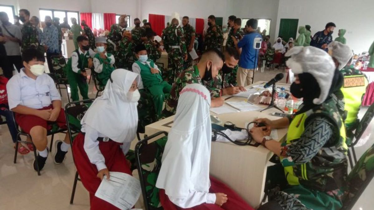 350 Anak SD Mengikuti Program Vaksinasi COVID-19 di Makorem 045 Babel