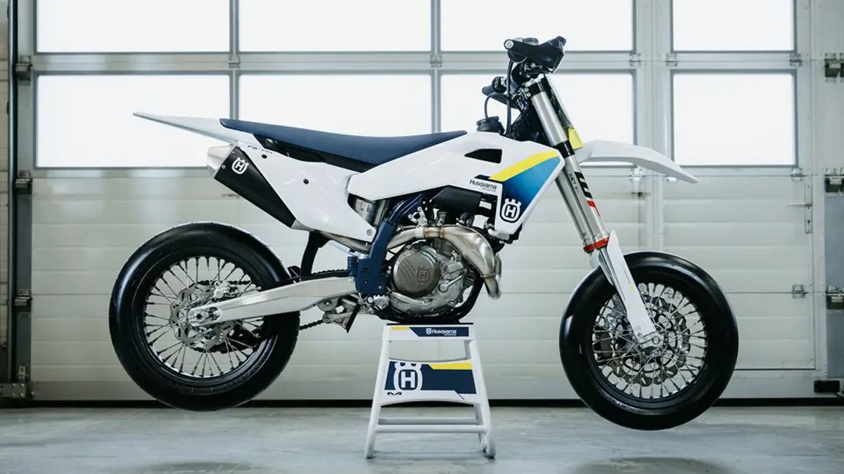 Husqvarna更新FS450超级摩托车型号,在越野摩托车竞技场更有安德尔