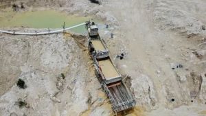 anage de terrain, DPRD Ambon trouve la mine illégale cause de la rivière Waiheru sèche