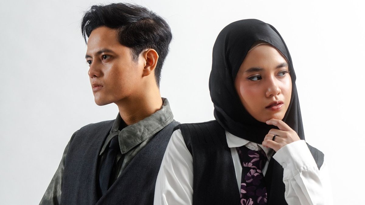 Stevan Pasaribu dan Hanin Dhiya Sajikan Duet Memukau di Single <i>Selalu untuk Selamanya</i>