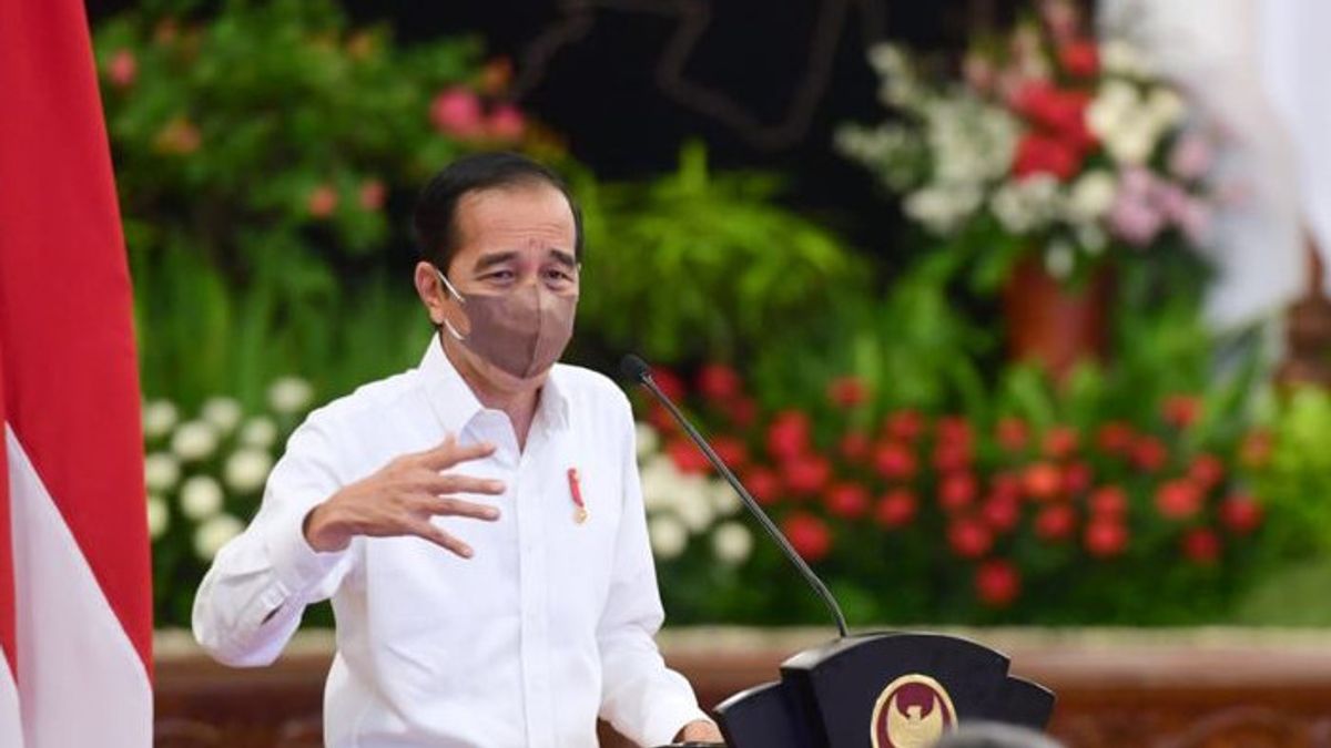 President Jokowi Gives This Information That Makes Regents Happy