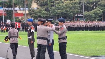 La police de Java oriental a déployé 14 000 membres du personnel pour assurer la sécurité de Noël et du Nouvel An