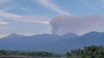 جبل دوكونو في مالوت مونتاهان أبو فولكانيك 800 متر