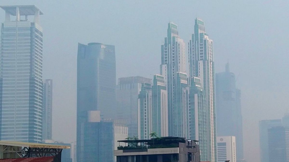 Kualitas Udara Jakarta Tembus Level Terburuk Keempat di Dunia pada Minggu Pagi